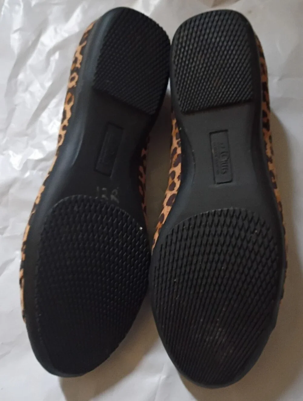 Cliffs by WHITE MOUNTAIN Leopard-Print Ballet Flats in Tan and Black